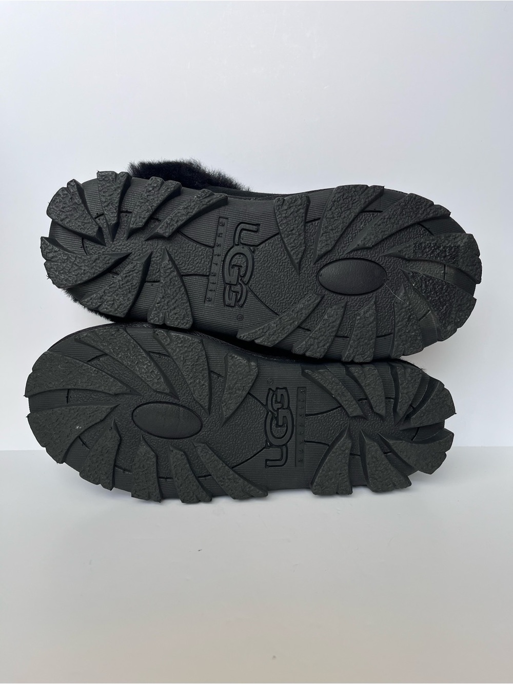 UGG Australia Coquette Shearling Collar Plush Slippers Black Women’s Size 7 - Picture 7 of 9